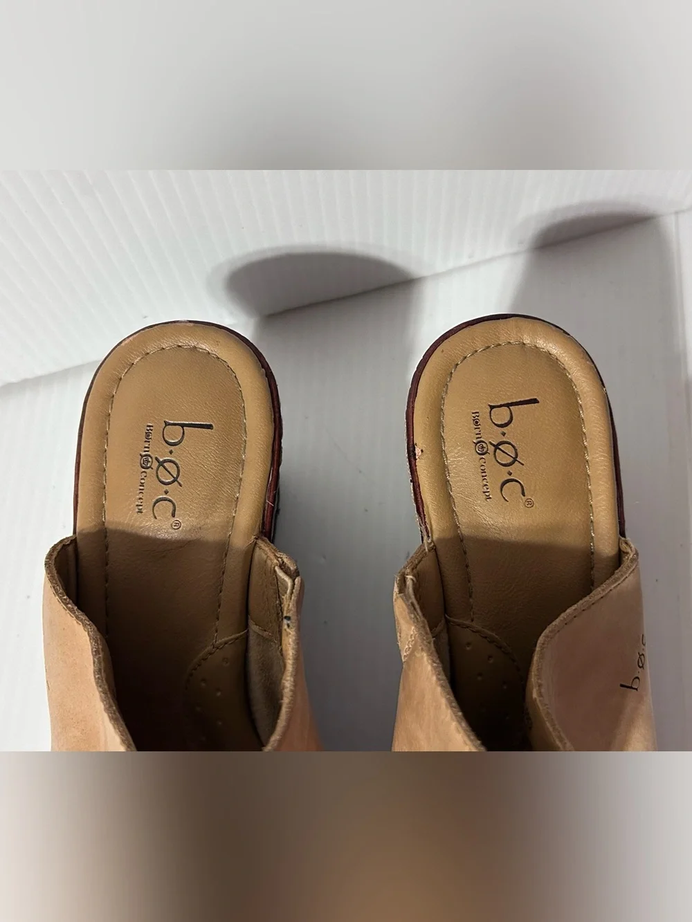 b.o.c. Leather Wedge Slide Sandals women size 8 M
